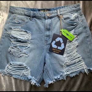 Distressed recycled shorts